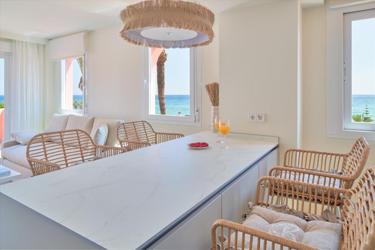 Sea Suite Beachfront Marbella Exteriör bild